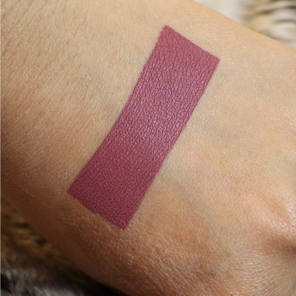 Jeffree Star Velvet Trap Lipstick Shade Androgyny - Picture 2 of 4